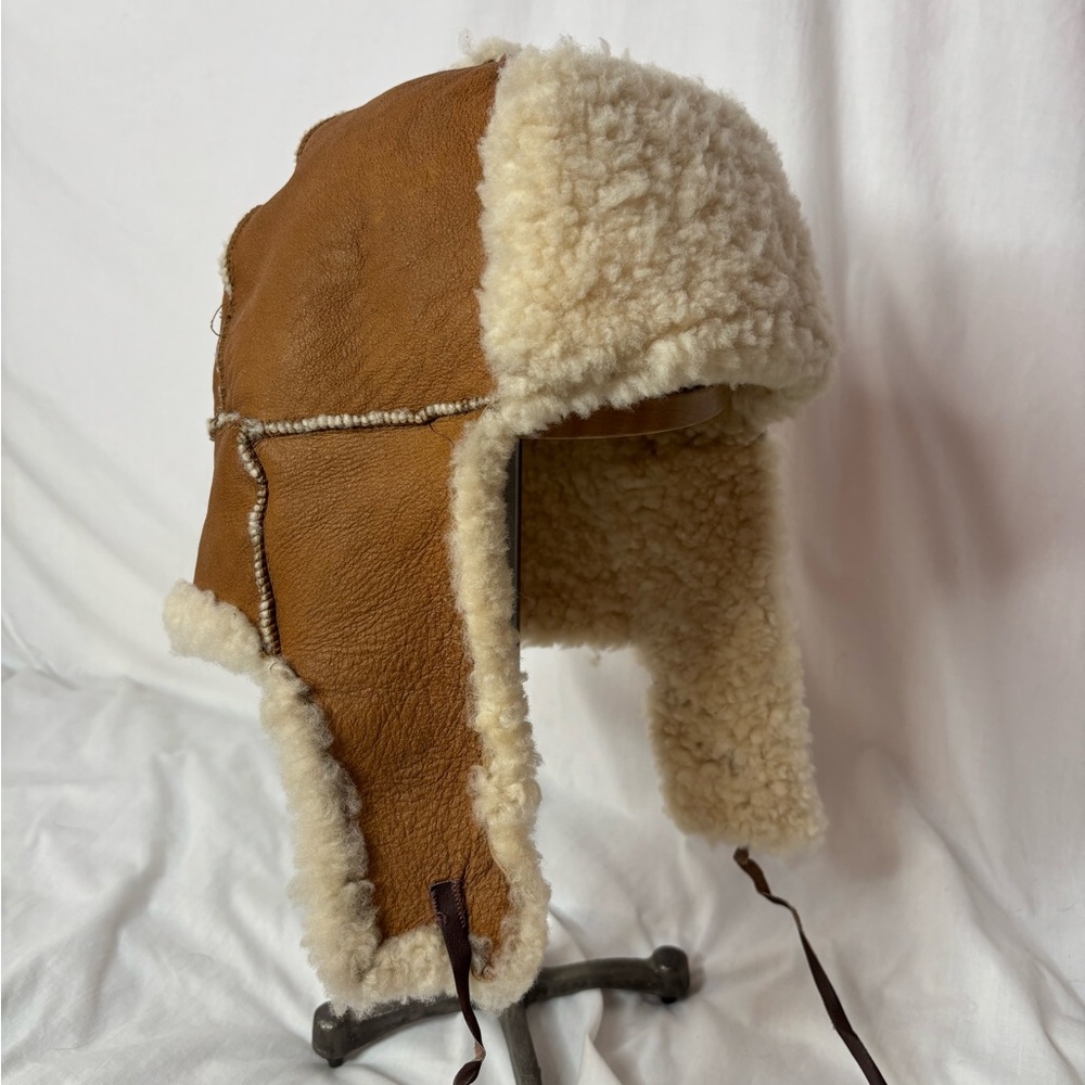 trapper hat, faux leather, Sherpa, reversible, ear flaps, ties, unisex